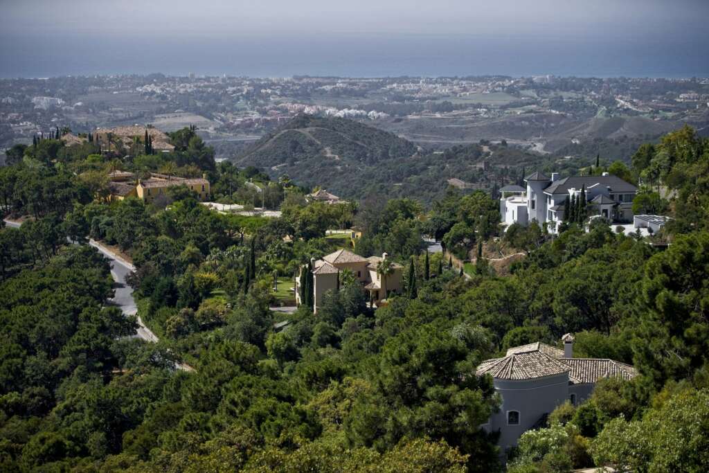 El municipio donde el alquiler es más caro es Benahavís, con un precio mensual de 3.286 euros. Foto: EFE.