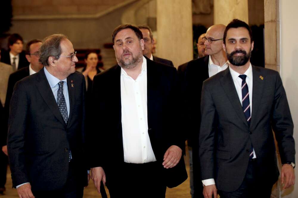 Quim Torra, Oriol Junqueras y Roger Torrent tras la comparecencia de los políticos catalanes presos en la comisión de investigación del 155 en el Parlament, el 28 de enero de 2020 | EFE/AG/Archivo