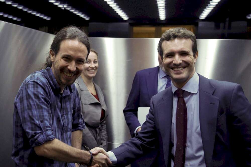 Los líderes de Podemos, Pablo Iglesias, y el PP, Pablo Casado, en una imagen de archivo. EFE/Paco Campos