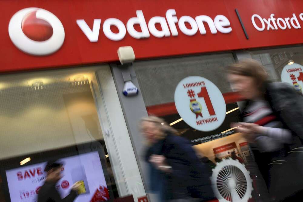 Vodafone lanza los servicios 5G en 15 ciudades / EFE