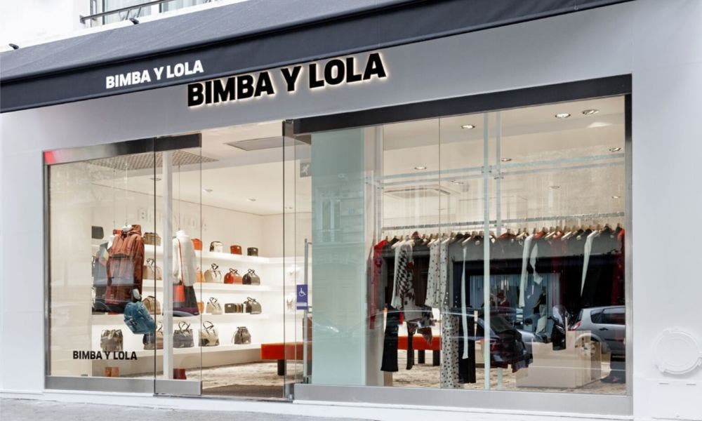 El Corte Inglés rebaja un 20% uno de sus bolsos más de Bimba y Lola - Economía