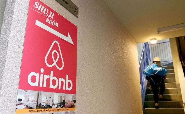 Airbnb eliminó el 80% de la oferta de pisos turísticos en Japón.