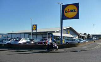 La fachada de una tienda Lidl.