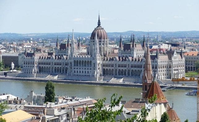 budapest 2500385 960 720