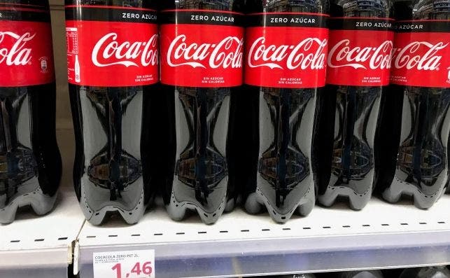 Gallo Simplificar Prestador Ocho súpers venden Coca-Cola al mismo precio y todos se lavan las manos -  Economía Digital