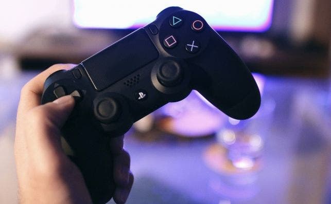 La Playstation 4 todavía se vende como pan caliente: 5,6 millones de unidades en la Navidad de 2018. Foto: Jeshoots/Pexels