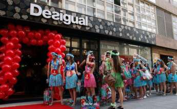 La parte exterior de una de las tiendas de Desigual