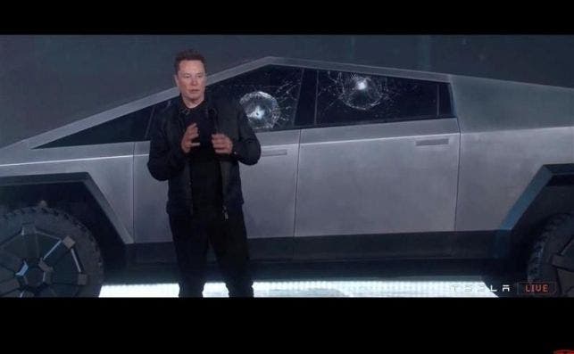 Elon Musk en la presentación de Cybertruck