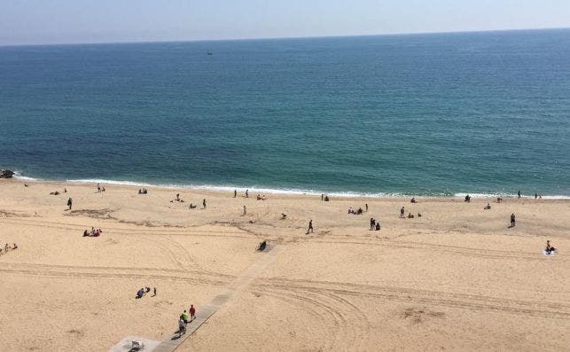 Imagen de una playa de Barcelona. Foto: Tot Badalona