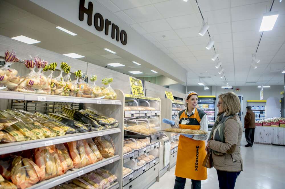 El interior de la zona de horno de una tienda de Mercadona.