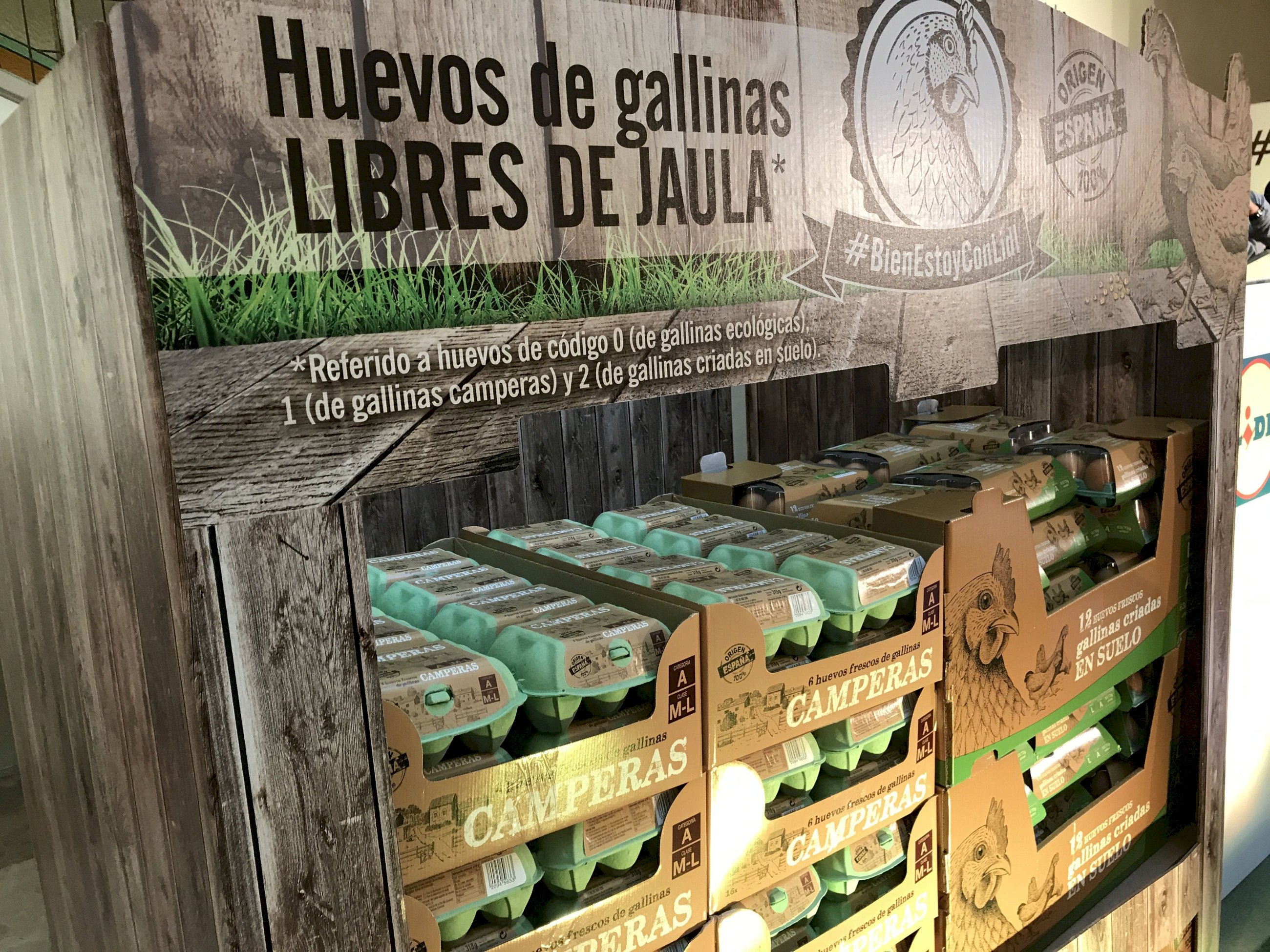Lidl se pasa a los huevos de gallinas en libertad (pero saben igual)