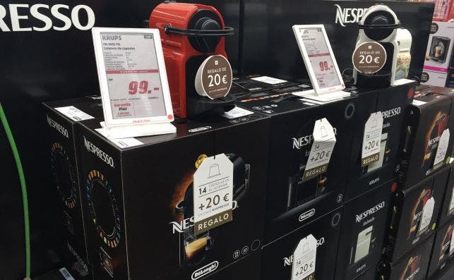 Máquinas Nespresso en el 'Día sin IVA' de Mediamarkt. Foto: ED