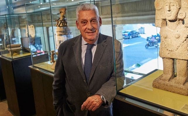 El hotelero Jordi Clos en el Museo Egipcio. / EFE/Alejandro García