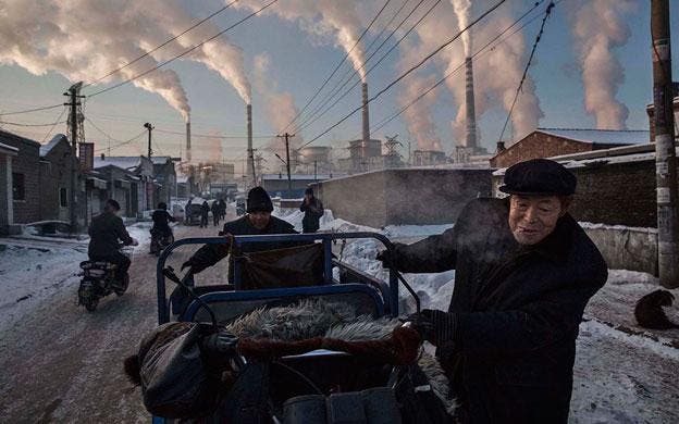http://www.economiadigital.es/uploads/s1/36/34/53/-kevin-frayer-china-s-coal-addiction-fb-insta-63453.jpg?t=1455903061