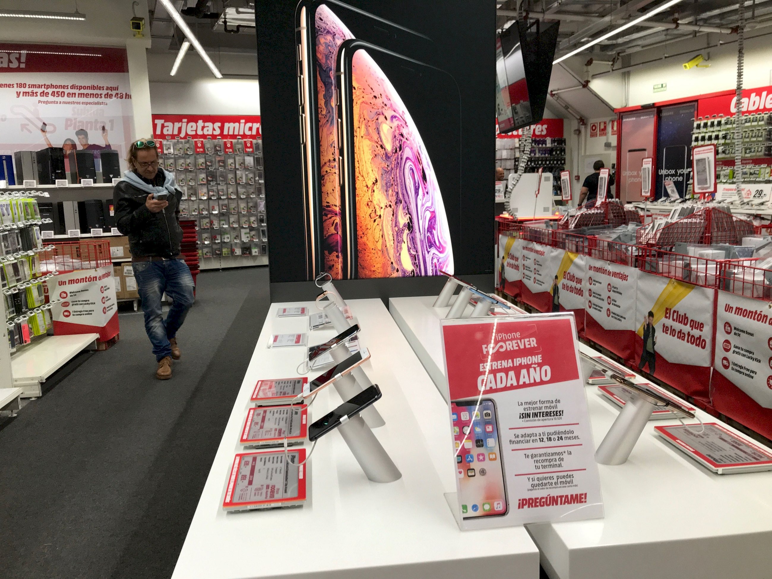 Las Trampas Del Día Sin Iva Destrozan A Media Markt