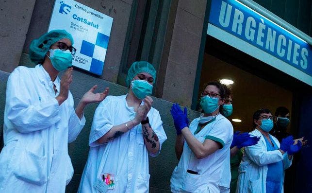 Cataluña destina 236M a los hospitales para evitar el colapso de la sanidad./ EFE
