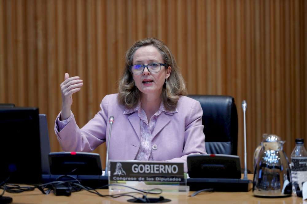 La vicepresidenta tercera y ministra de Asuntos Económicos, Nadia Calviño. EFE/ Emilio Naranjo