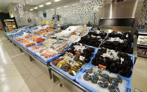 http://www.economiadigital.es/uploads/s1/38/53/91/nuevo-mercadona-pescaderia-85391.jpg?t=1481740604