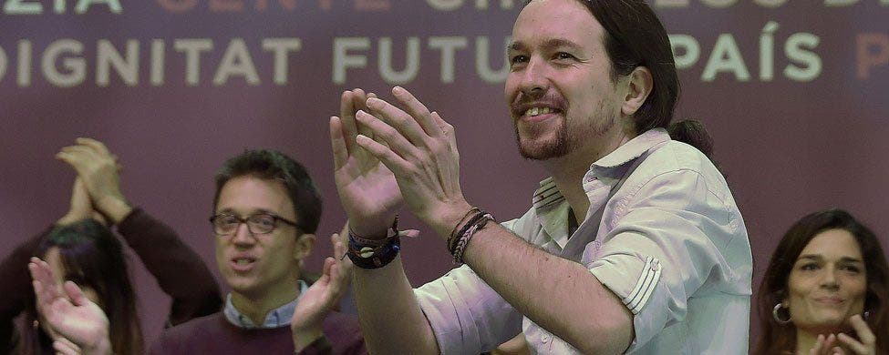 Pablo Iglesias, y detrás Íñigo Errejón, en Vistalegre II. / EFE