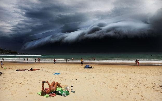 http://www.economiadigital.es/uploads/s1/36/34/49/-rohan-kelly-storm-front-on-bondi-beach-fb-insta-63449.jpg?t=1455903061