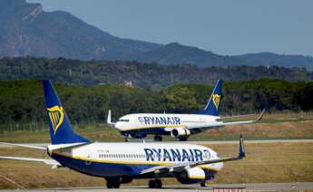 Aviones de Ryanair en el aeropuerto de Girona. Foto: EFE