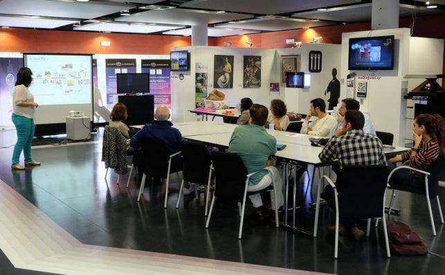 Taller en espacio tecnológico Andalucía Lab