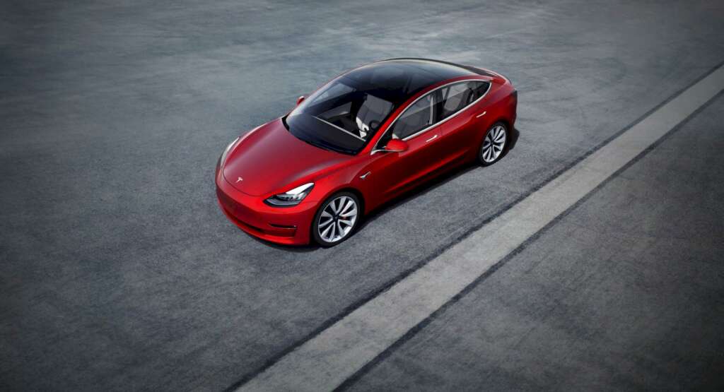 Tesla Model 3. Fotografía: Tesla