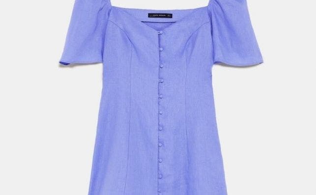 Vestido de lino azul rebajado de Zara.
