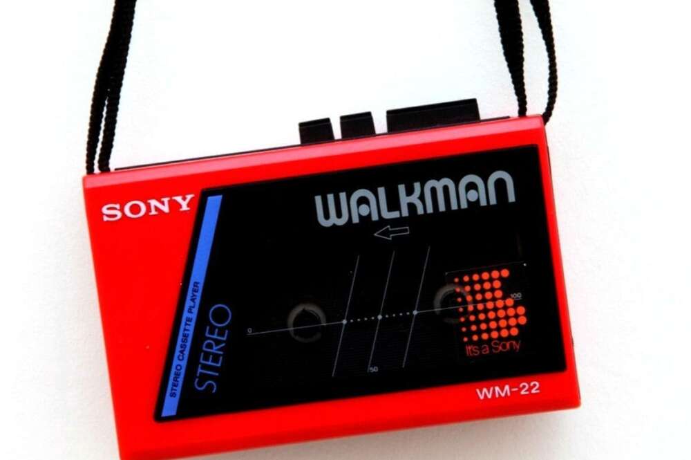 Reproductor Sony Walkman S540, con un altavoz para atormentar al