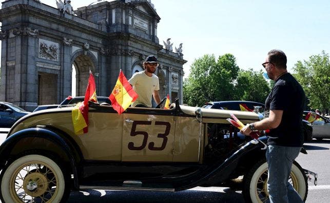 Caravana de Vox contra la gestión de la pandemia de coronavirus de Pedro Sánchez, en Madrid. EFE