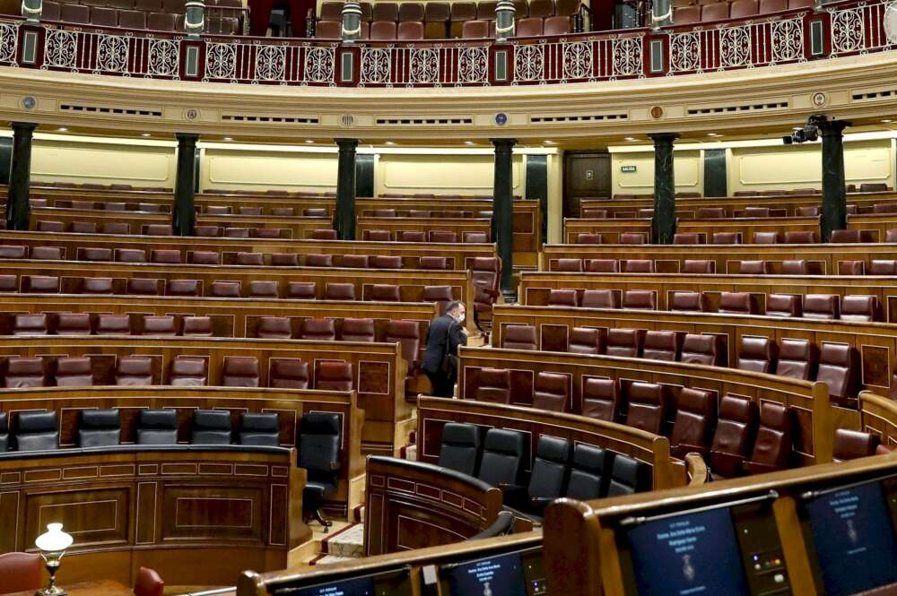 Imagen de archivo del Congreso de los Diputados vacío./ EFE