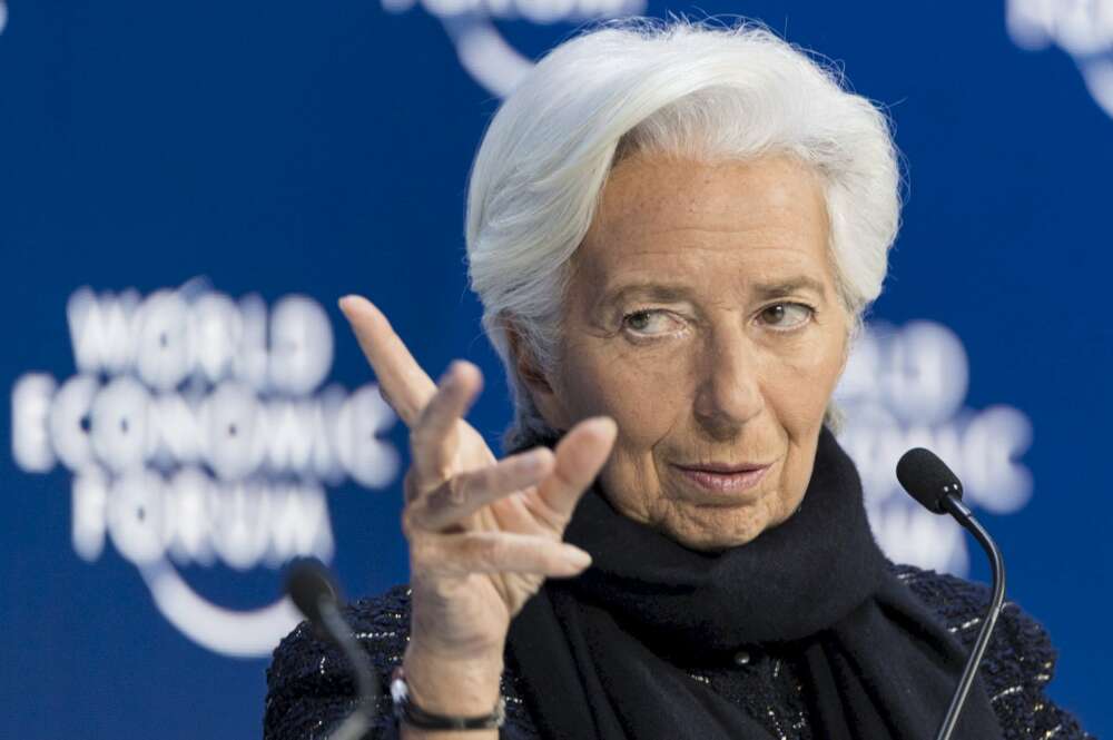 Ómicron, la inflación y la crisis de suministro ponen en riesgo nuevos estímulos del BCE. En la imagen, Christine Lagarde, presidenta del Banco Central Europeo.