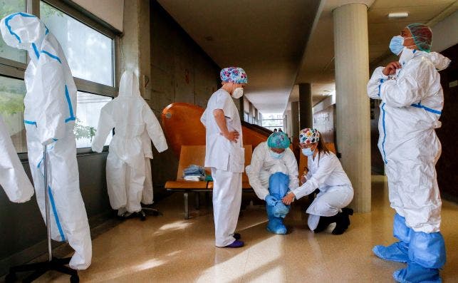 Médicos de atención primaria de Cataluña durante la pandemia de la Covid-19 | EFE/QG/Archivo