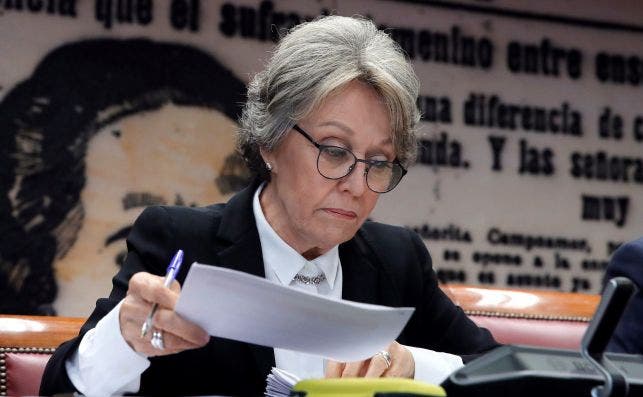 La administradora única de RTVE, Rosa María Mateo, durante una comparecencia ante la comisión de control parlamentario a la corporación, el 10 de marzo de 2020 en el Senado | EFE/JCH/Archivo