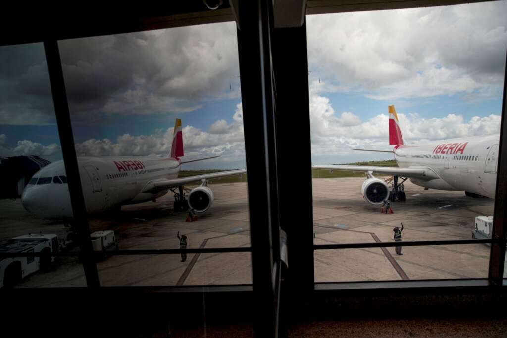 Aviones de Iberia en un aeropuerto