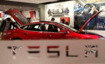 Vehículo de la empresa Tesla