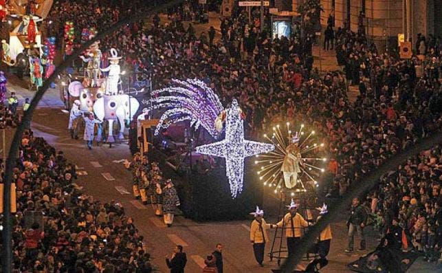 Imagen de archivo de la cabalgata de Reyes de Barcelona./ EFE