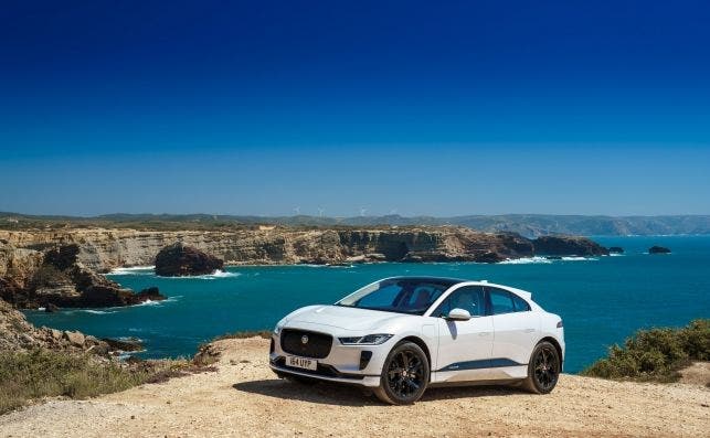 El Jaguar I-Pace te lleva a todos tus destinos / Jaguar