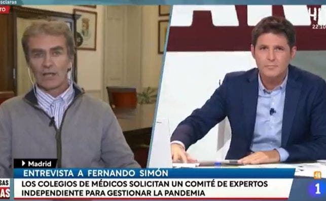 Jesús Cintora entrevista a Fernando Simón en la primera emisión de 'Las cosas claras' en La 1 de TVE, el 16 de noviembre de 2020 | RTVE