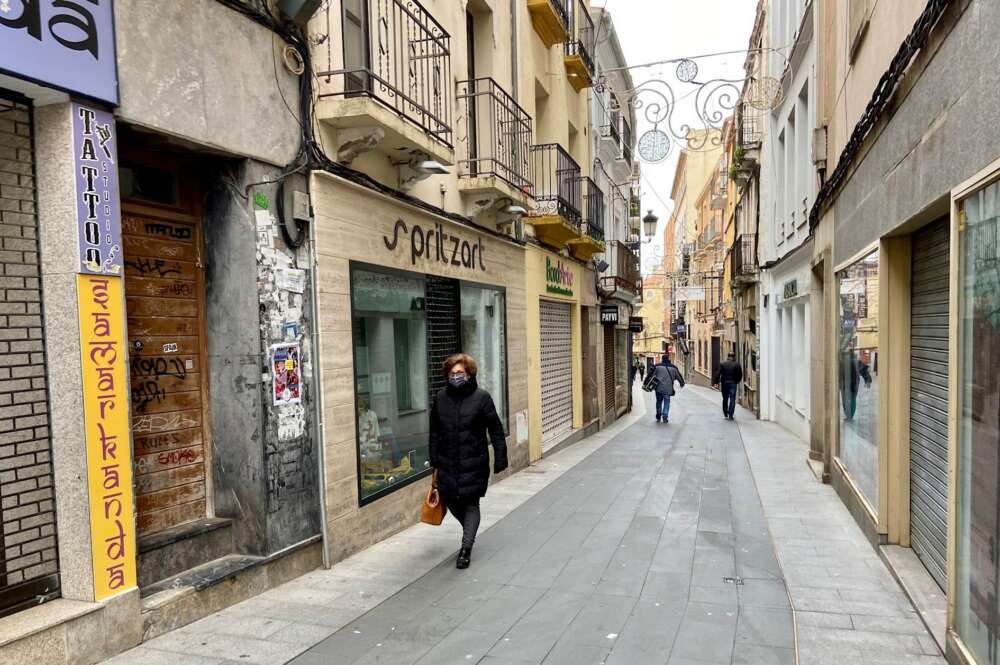 Las principales zonas comerciales y de la hostelería de Badajoz y Cáceres casi vacías. EFE/Eduardo Villanueva/Archivo