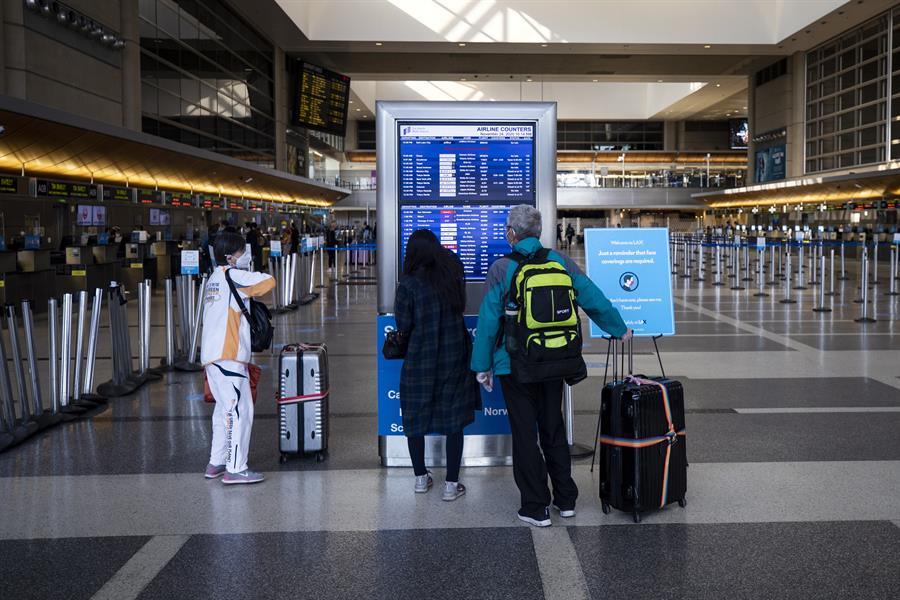 Vista de un aeropuerto en Estados Unidos. EFE/Etienne Laurent