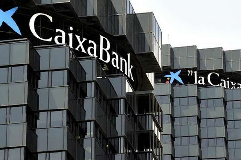 Oficinas de Caixabank en la Diagonal de Barcelona./ EFE