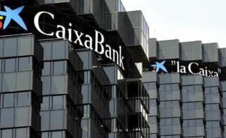 Oficinas de Caixabank en la Diagonal de Barcelona./ EFE