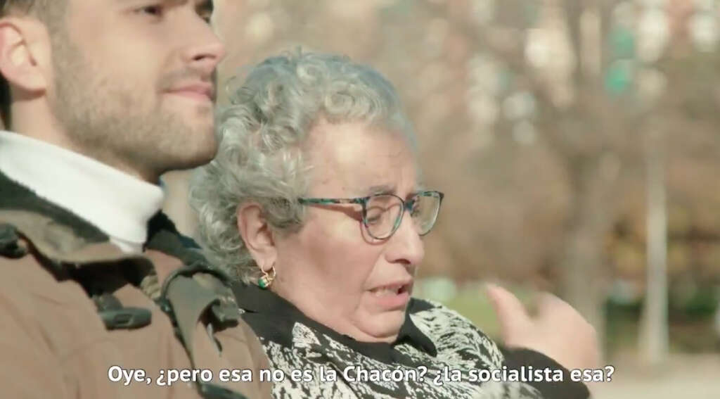 Captura del polémico vídeo de precampaña, donde se compara a Carme Chacón con Àngels Chacón
