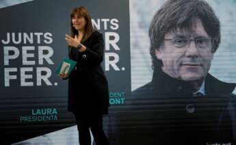 La candidata a la presidencia de la Generalitat por JxCat, Laura Borràs, en un acto de campaña. | EFE/ Toni Albir/Archivo