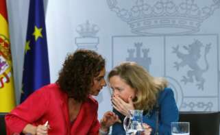 Maria Jesús Montero y Nadia Calviño en una rueda de prensa posterior al Consejo de Ministros / EFE