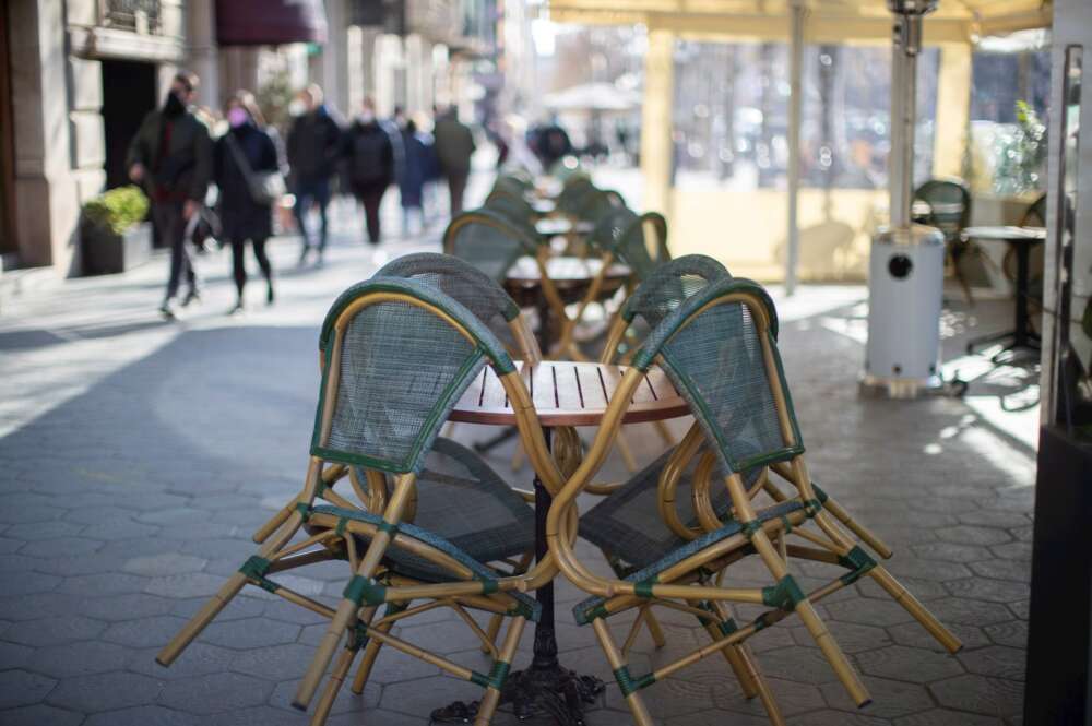 Vista de una terraza cerrada en el centro de Barcelona. EFE/Marta Pérez/Archivo