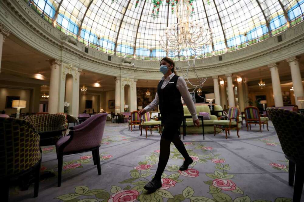 Imagen tras la reapertura del Hotel Westin Palace en Madrid. EFE