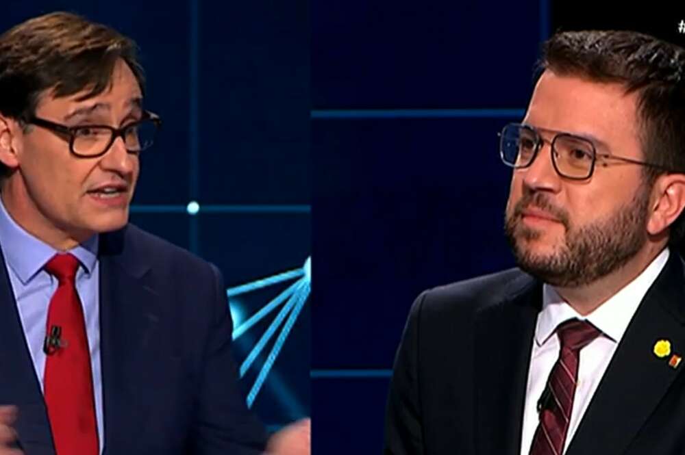 El candidato de ERC, Pere Aragonès, y el del PSC, Salvador Illa, durante el debate electoral del 14-F organizado por RTVE el 31 de enero de 2021 | RTVE