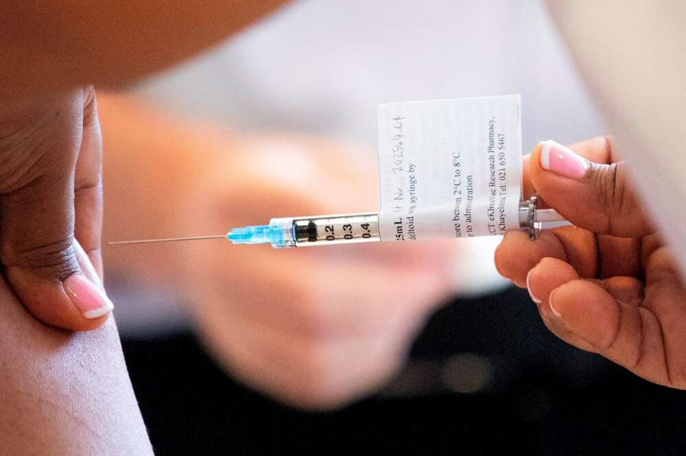J&J anuncia problemas en la producción de su vacuna justo antes de su  lanzamiento